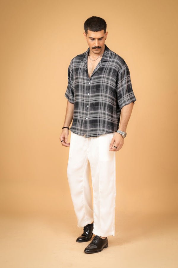 Plaid  Patterned Short-Sleeved Shirt